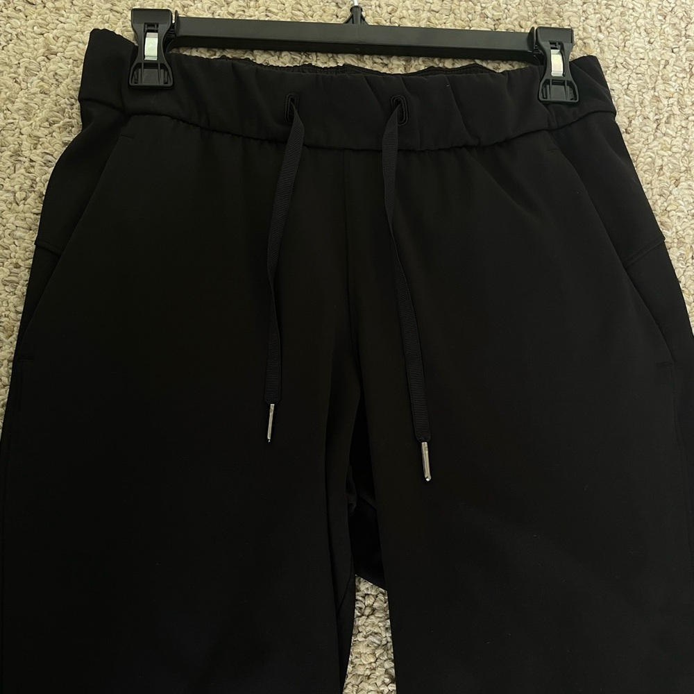 Lululemon On The Fly 7/8 Pant - Picture 5 of 15